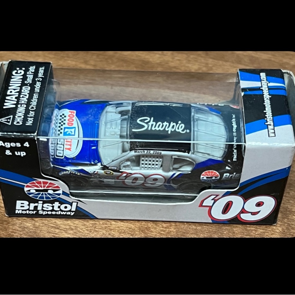 Food city 500. Sharpie Bristol motor speedway
